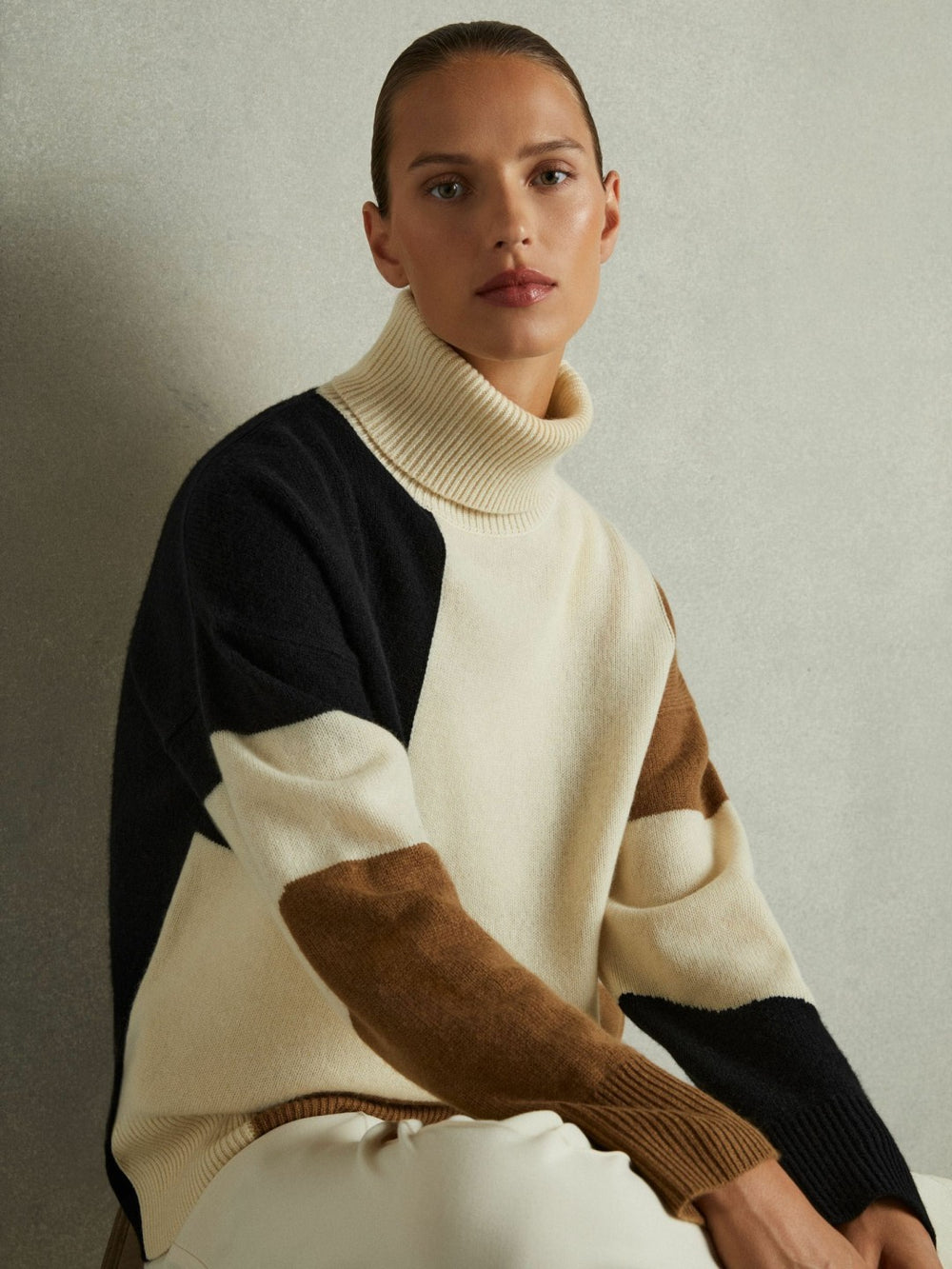 Reiss | Wool-Cashmere Colourblock-Intarsia Jumper in Cream/Brown