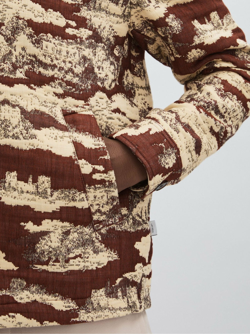 Reiss | Les Deux Woven Ruins Overshirt in Red/Cream