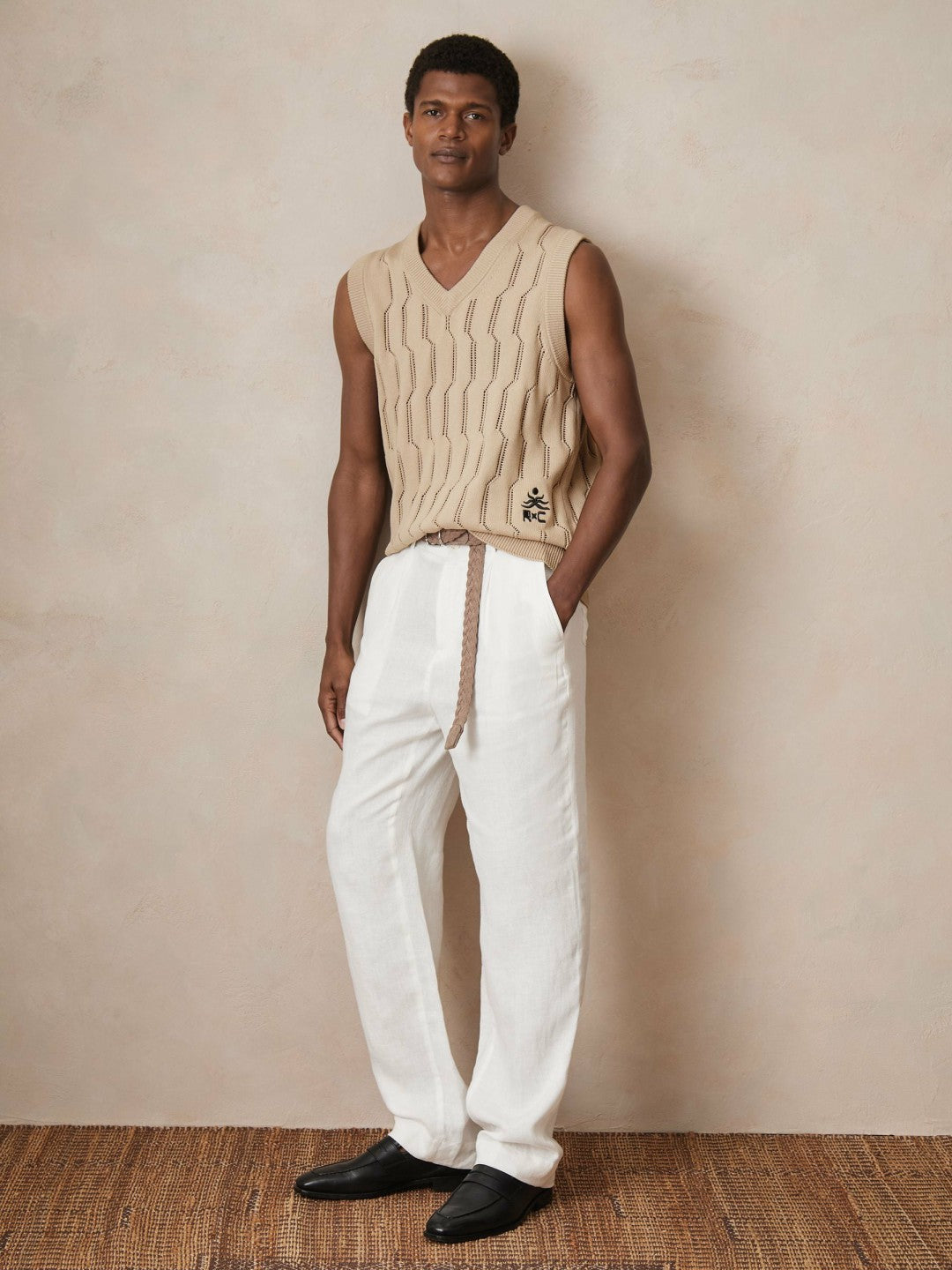 Reiss | | Ché Pointelle V-Neck Vest in Stone