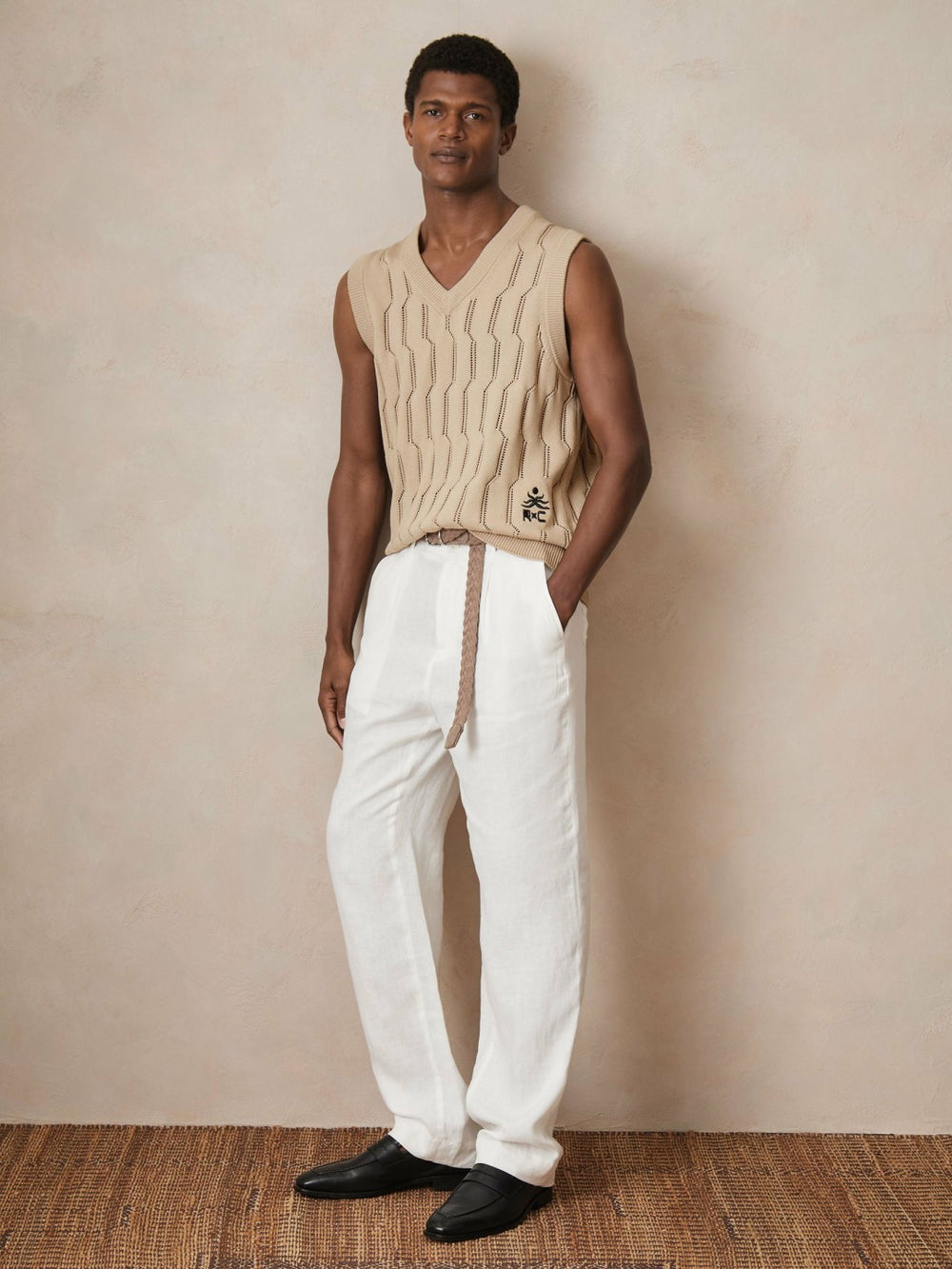 Reiss | | Ché Pointelle V-Neck Vest in Stone