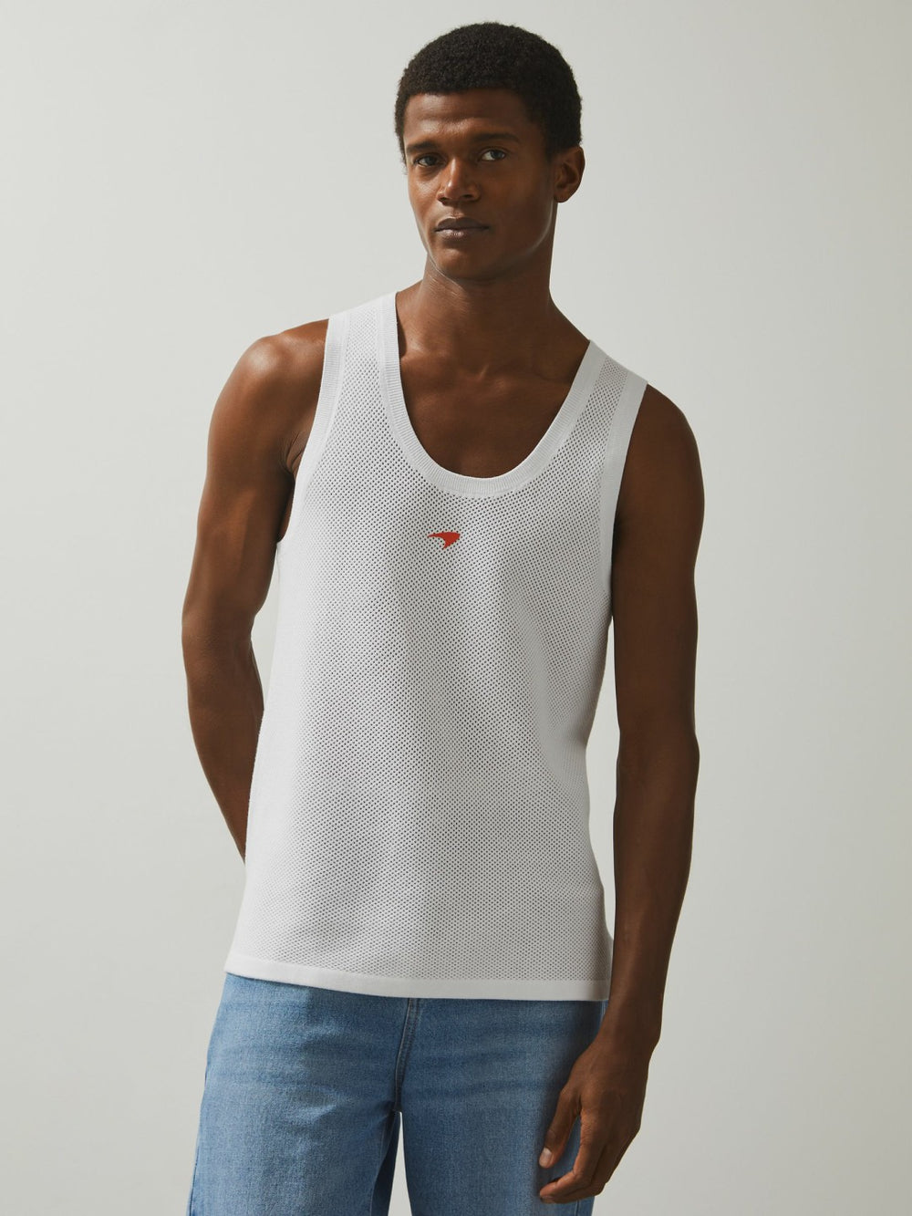 Reiss | McLaren F1 Team Speedmark Knit Vest in White