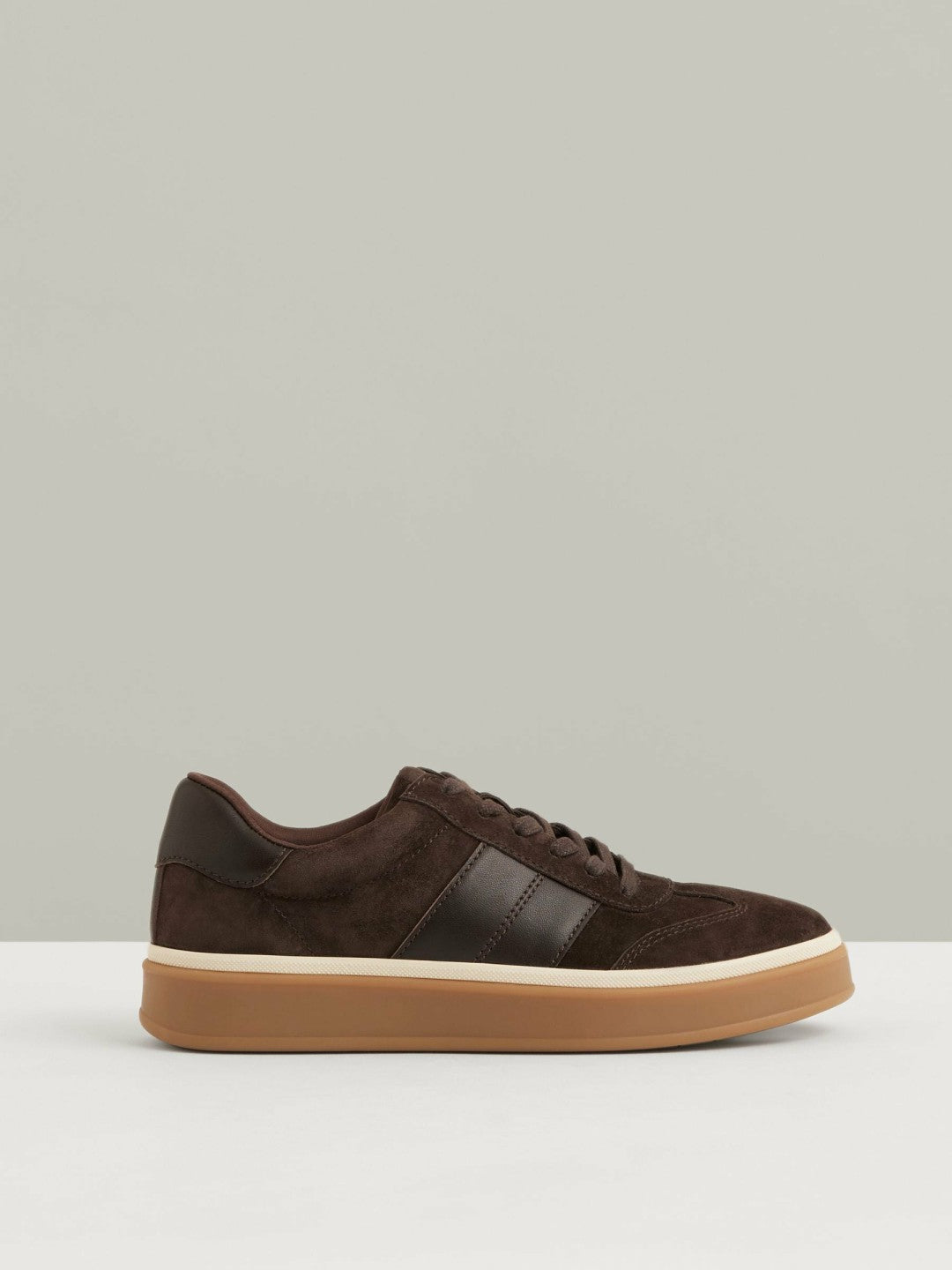 Reiss | Suede Low-Top Trainers in Chocolate