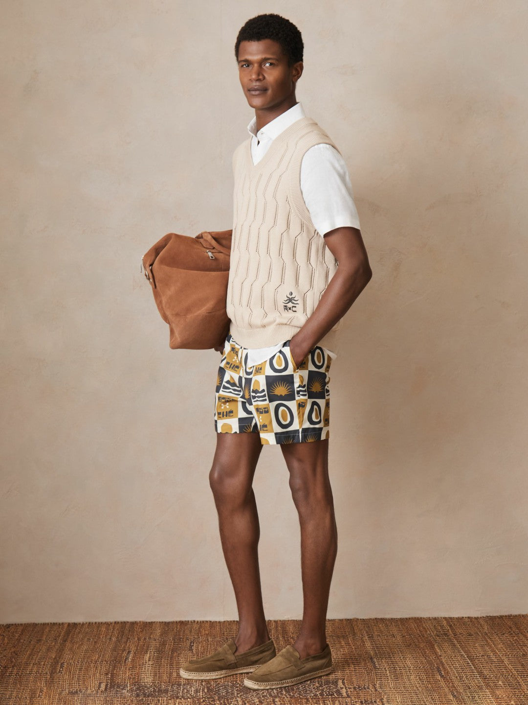 Reiss | | Ché Sunset-Print Swim Shorts in Olive Green