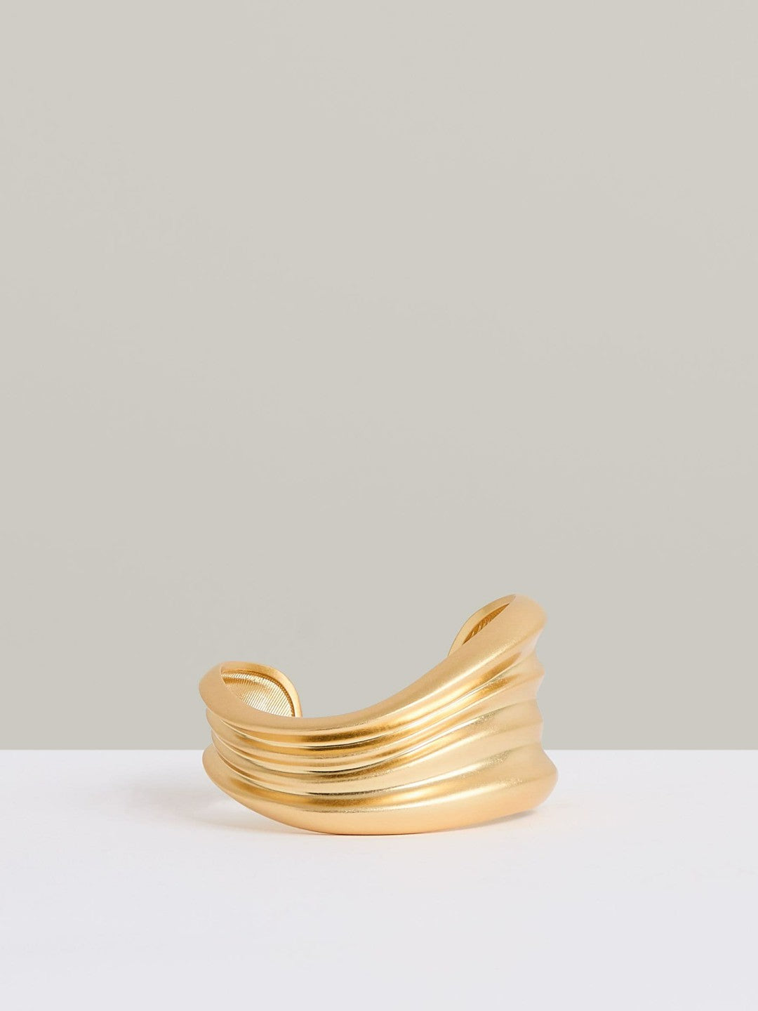 Reiss | Fluid Sculpted Cuff in Gold Tone