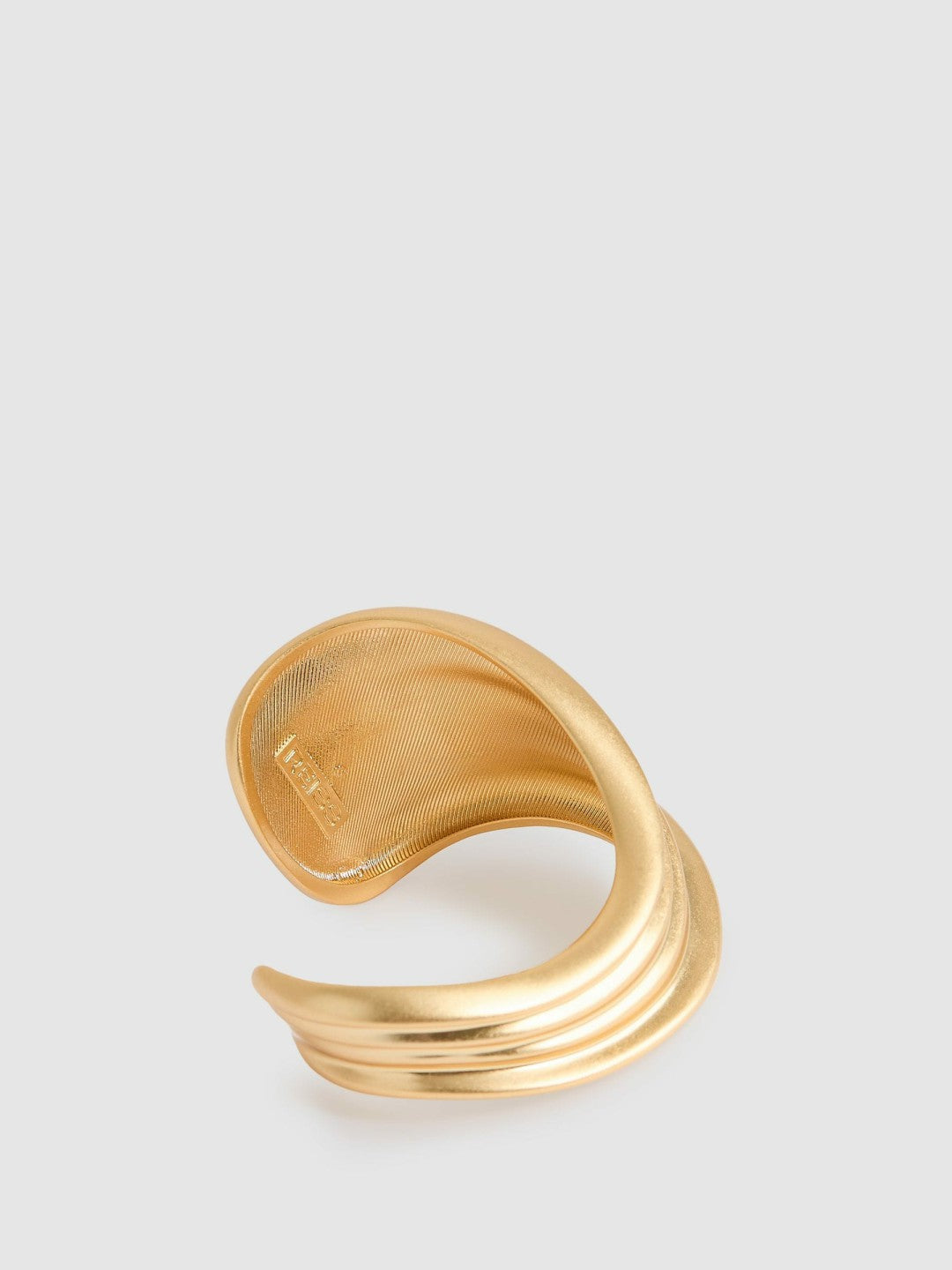 Reiss | Fluid Sculpted Cuff in Gold Tone