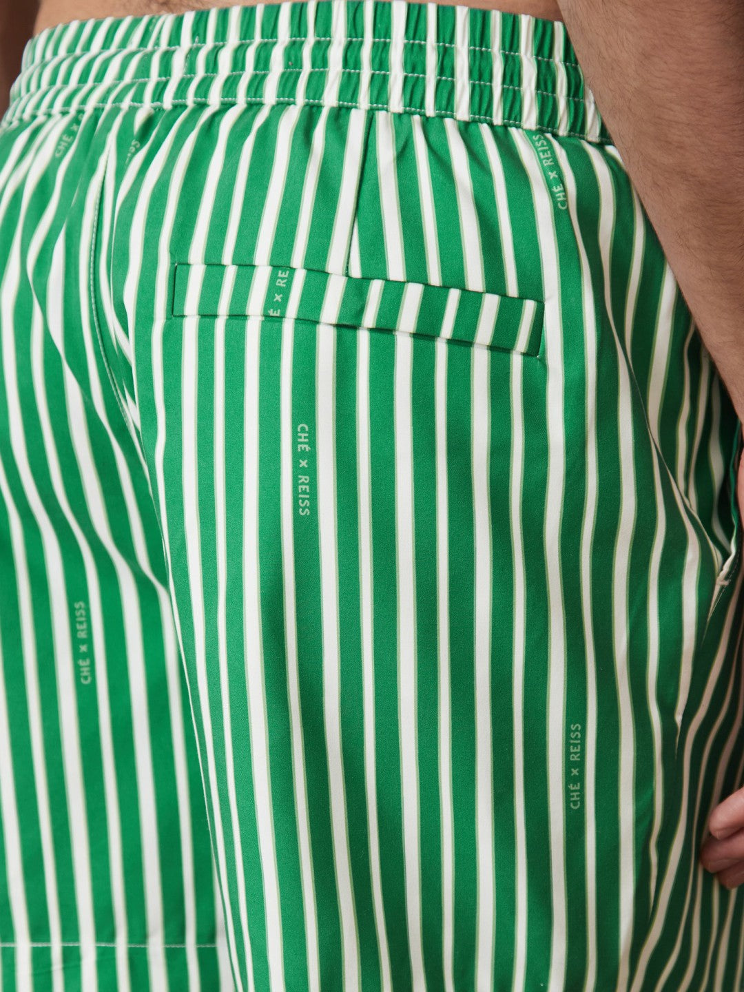 Reiss | | Ché Stripe Swim Shorts in Green/White