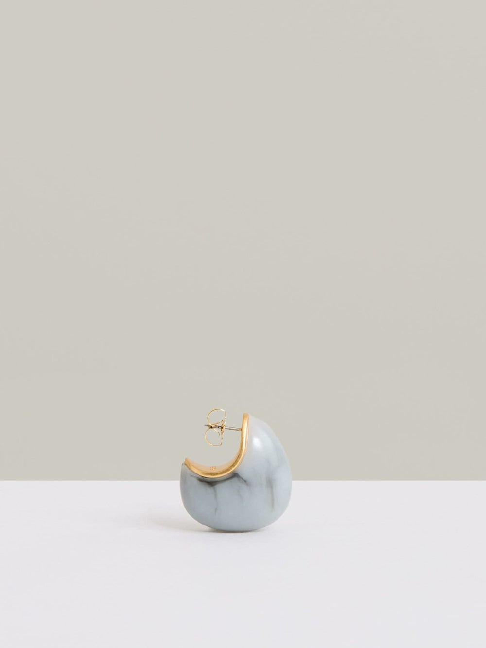 Reiss | Curve Marble Scoop Earrings in Gold Tone