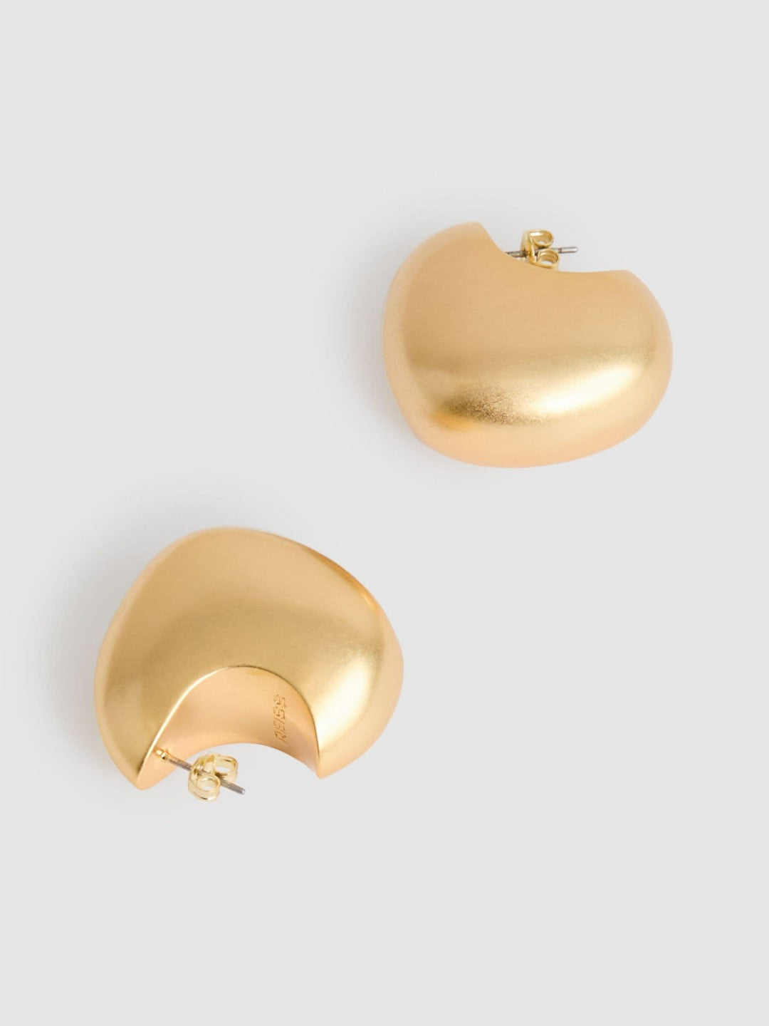 Reiss | Curve Scoop Earrings in Gold Tone