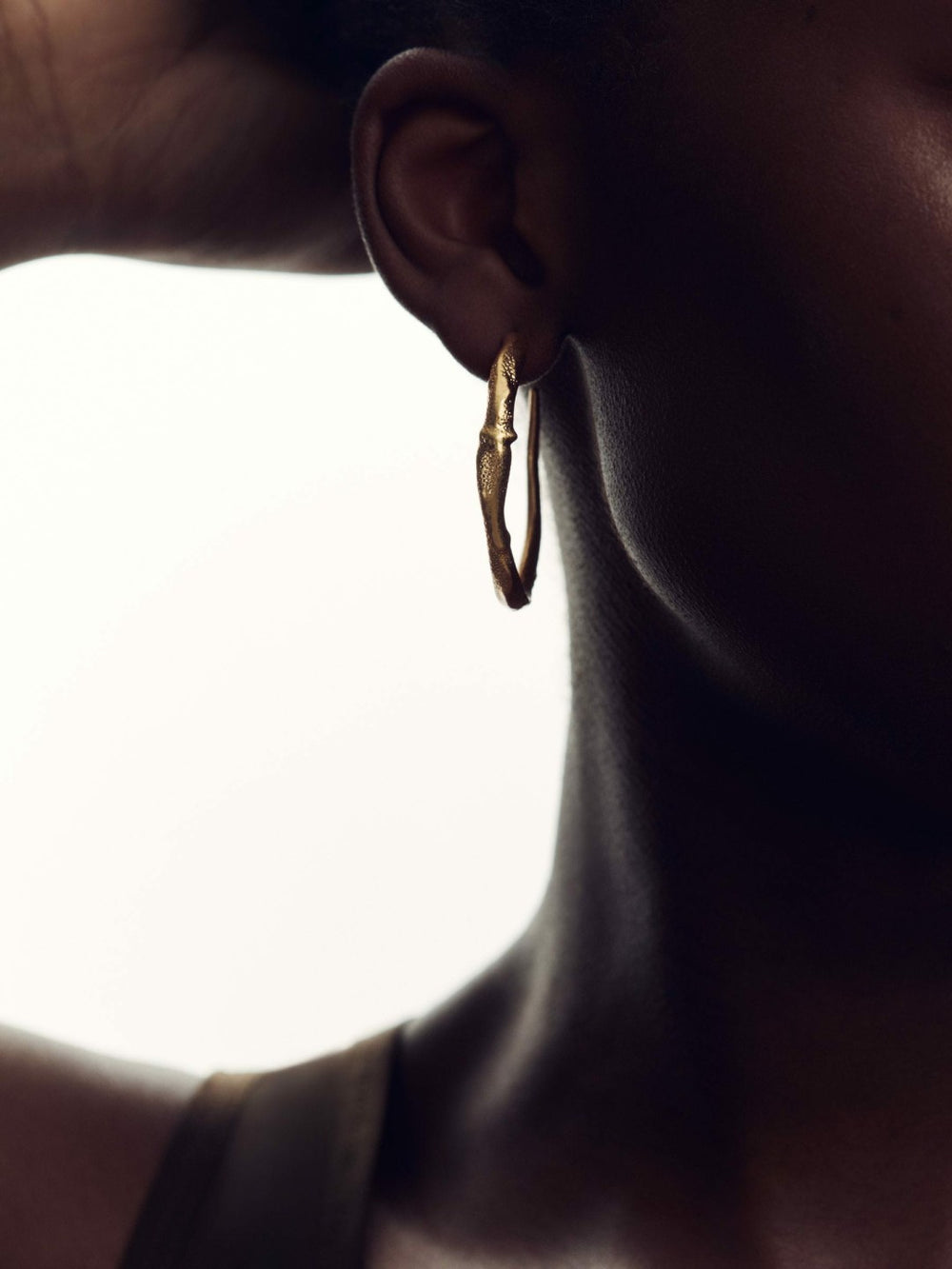 Reiss | Molten Hoop Earrings in Gold Tone