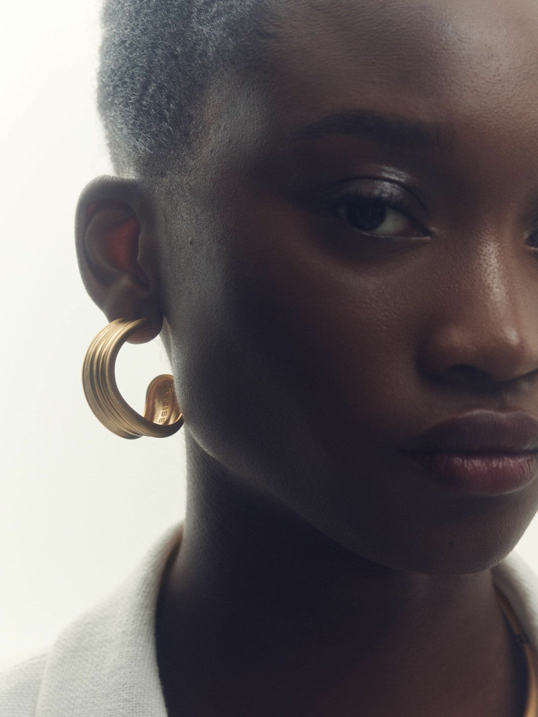 Reiss | Fluid Hoop Earrings in Gold Tone