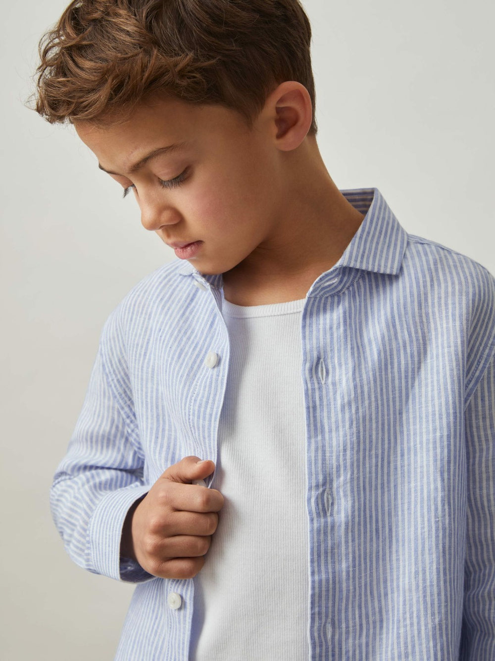 Reiss | 13-14 yrs Linen Cutaway Collar Shirt in Blue/White Stripe