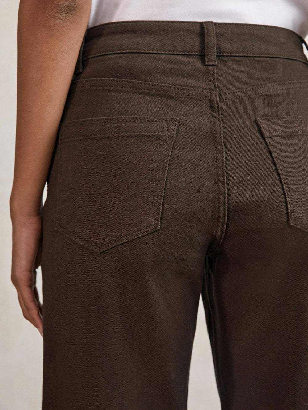 Reiss | Petite Mid-Rise Straight-Leg Jeans in Chocolate