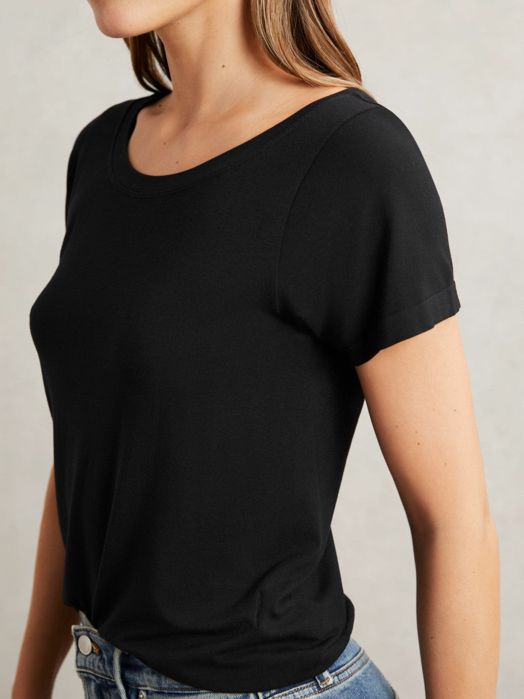 Reiss | Short Sleeve T-Shirt in Black
