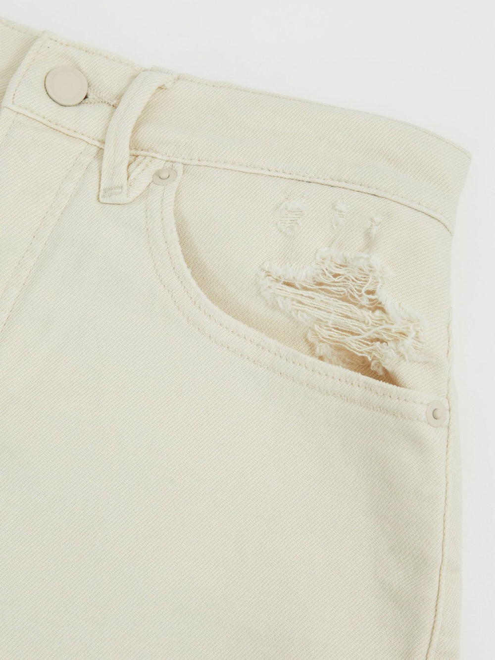 Reiss | 90S Shorts in Ecru