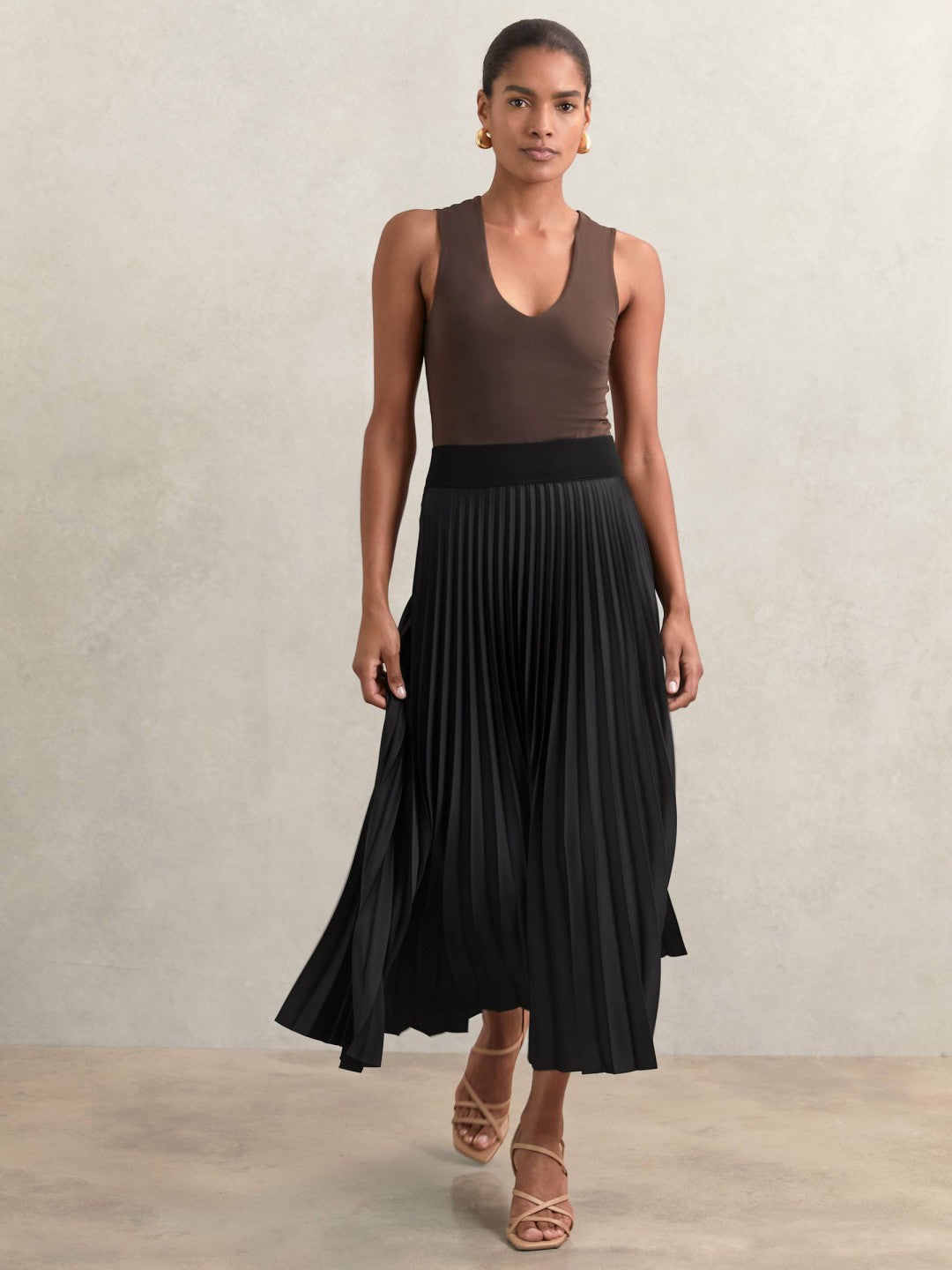 Reiss | Pleated Midi Skirt in Black