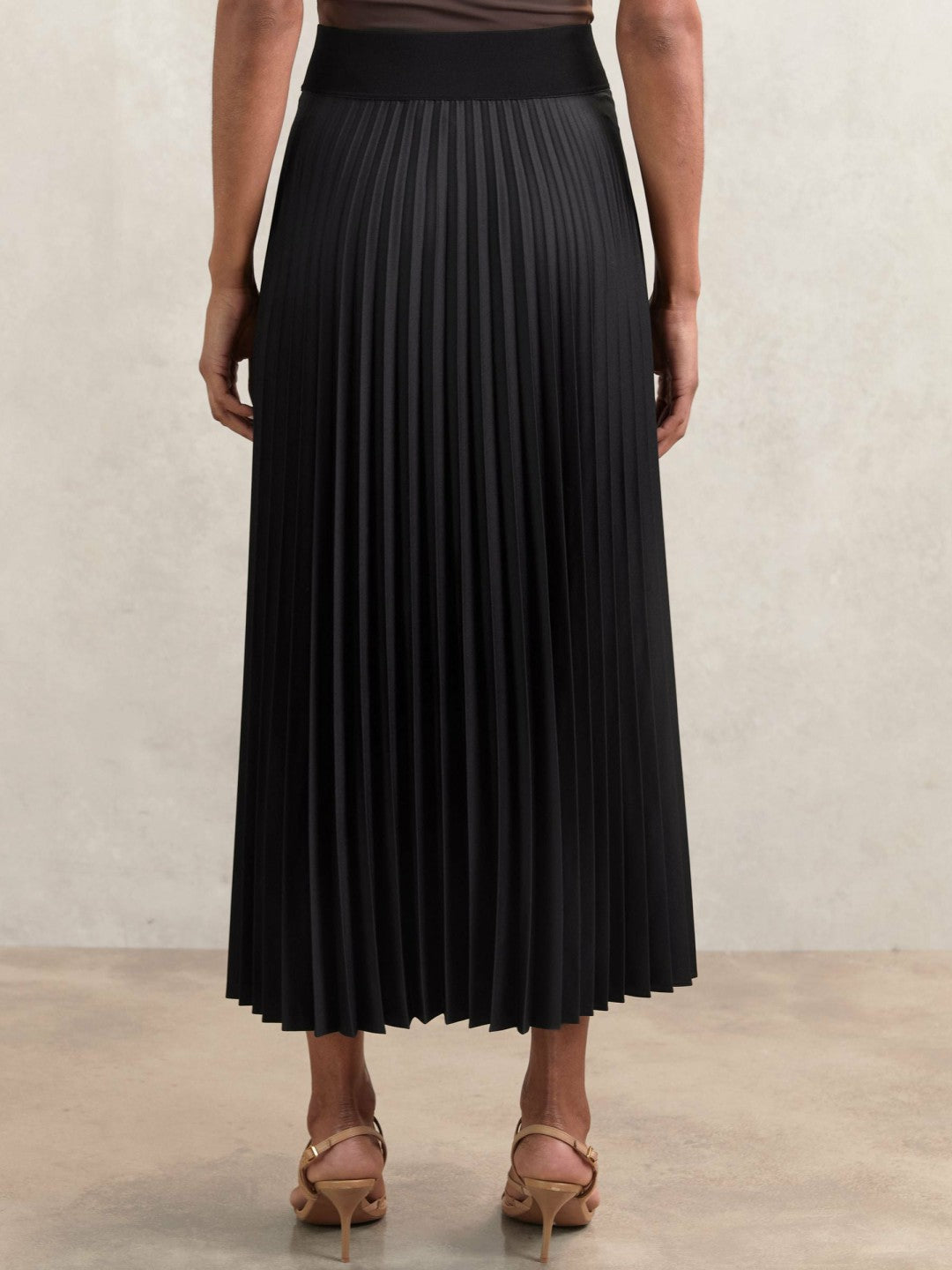 Reiss | Pleated Midi Skirt in Black