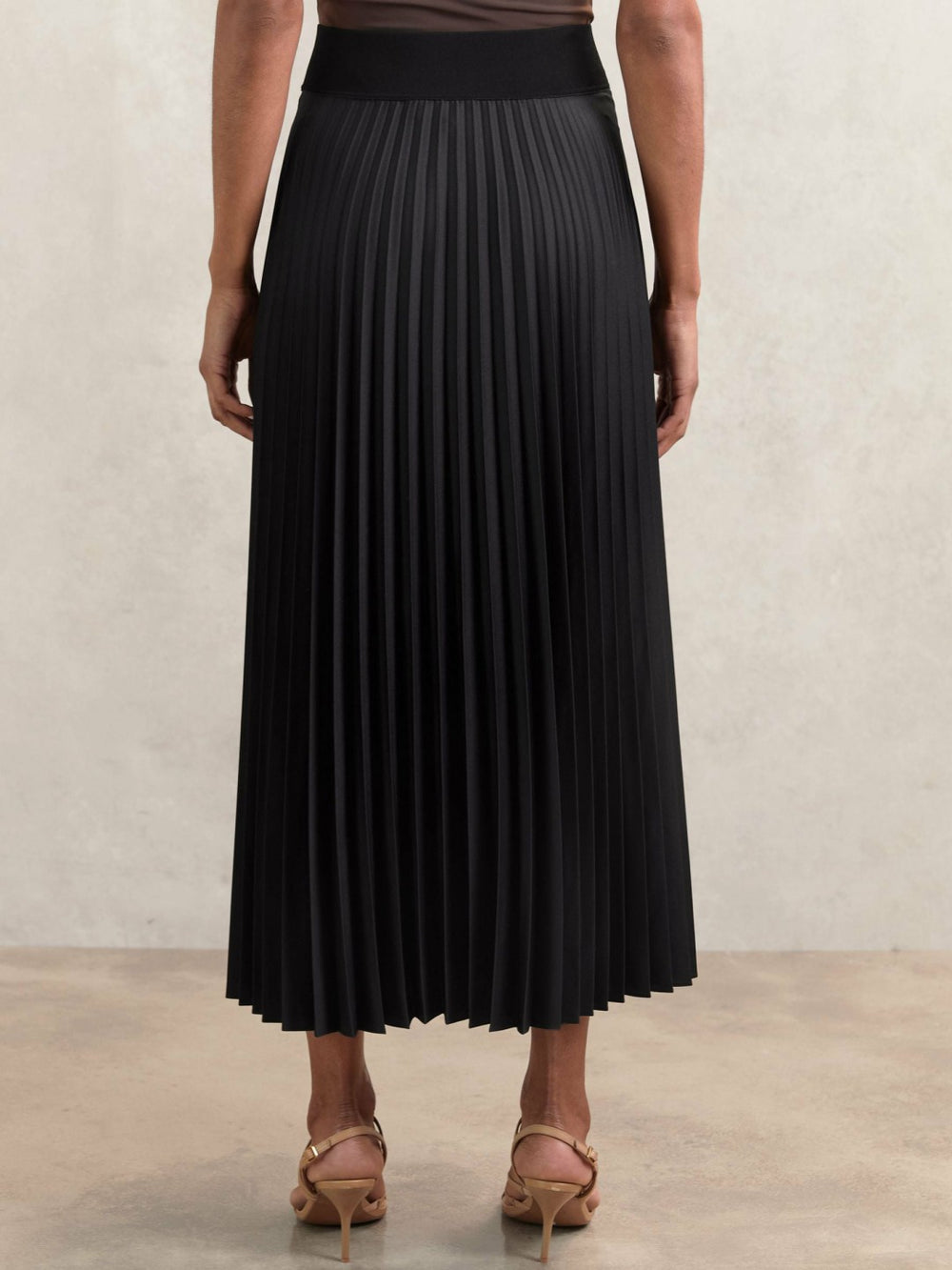 Reiss | Pleated Midi Skirt in Black