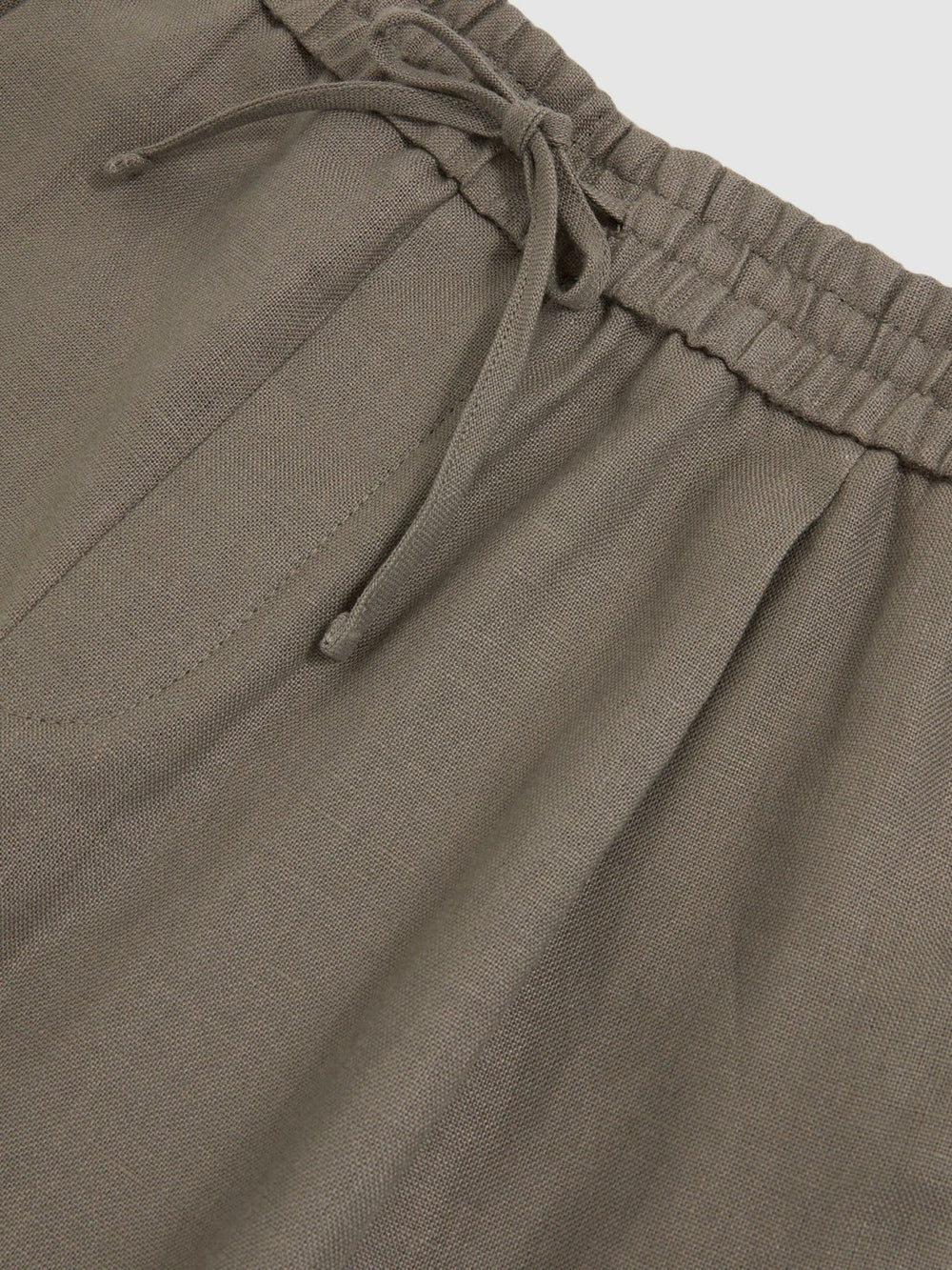 Reiss | Linen Drawstring Shorts in Mushroom Brown