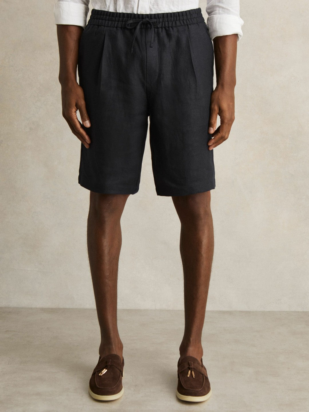 Reiss | Linen Drawstring Shorts in Navy