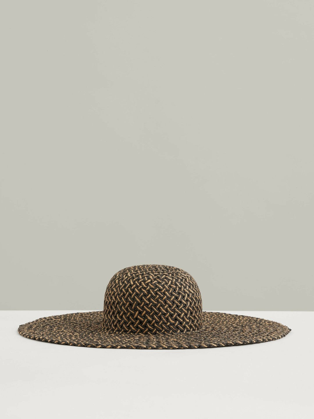 Reiss | Straw Basket-Weave Sun Hat in Black/Natural