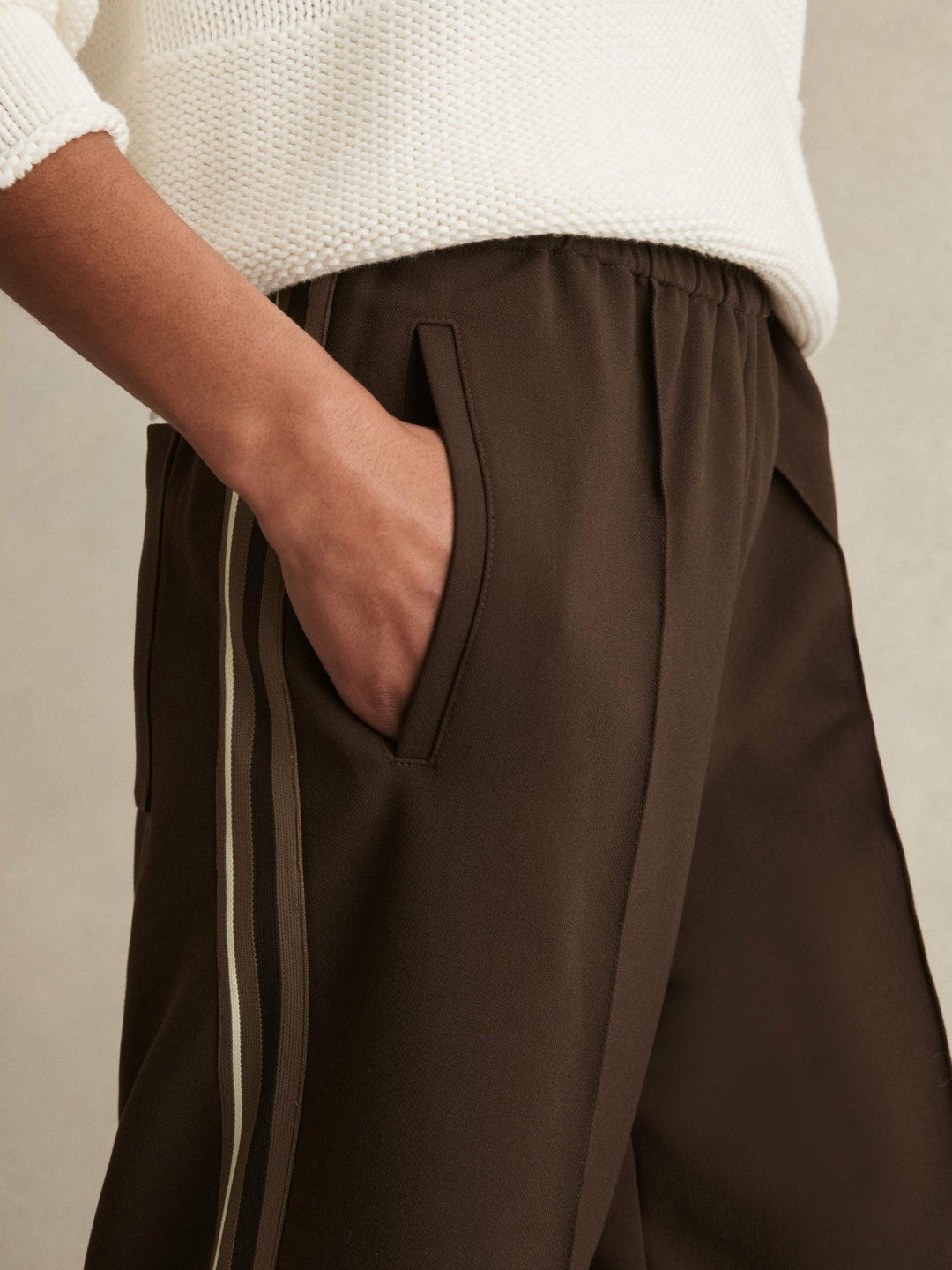 Reiss | Petite Side-Stripe Wide-Leg Trousers in Chocolate Brown