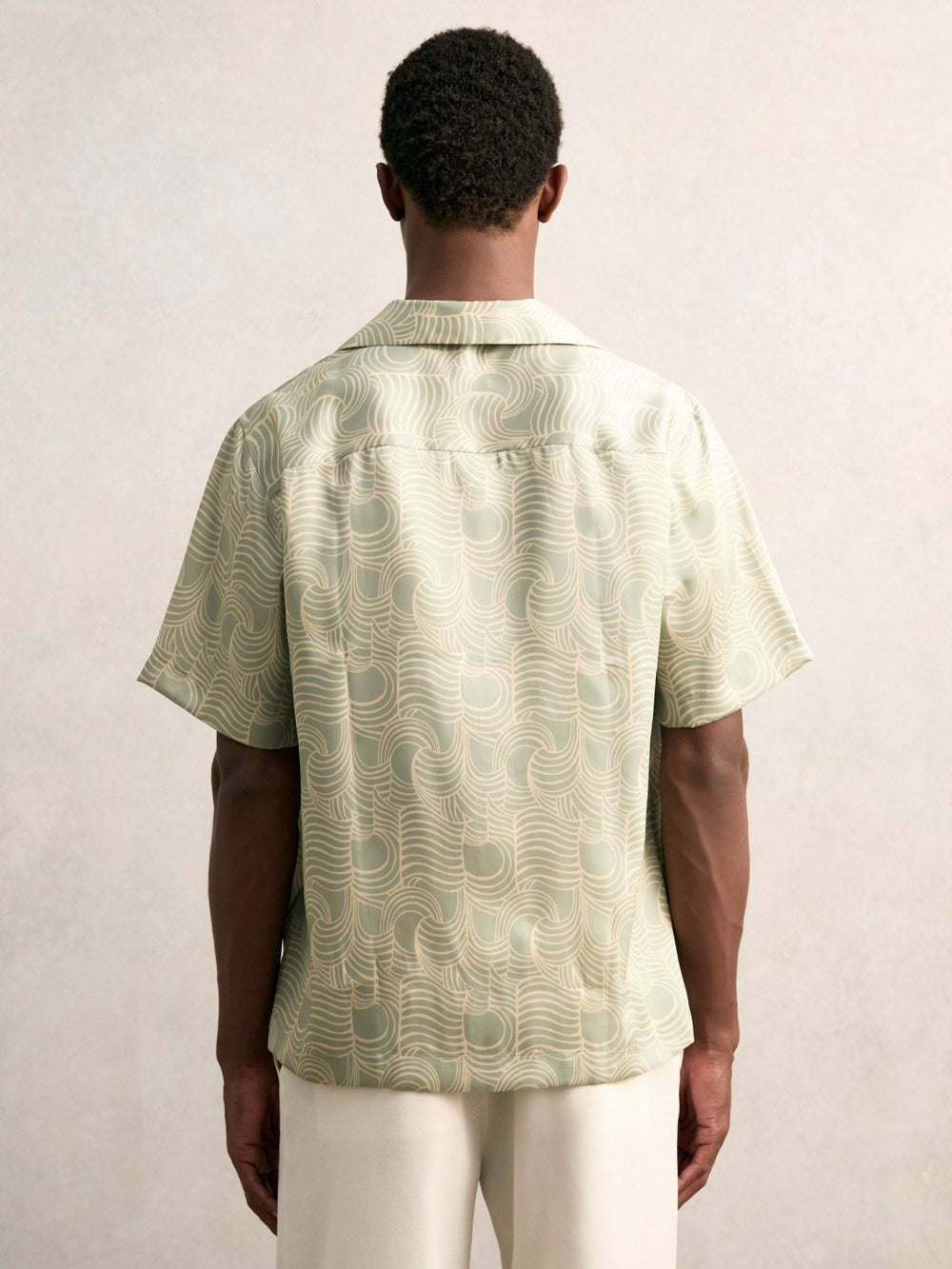 Reiss | Wave Print Cuban Collar Shirt in Sage Green