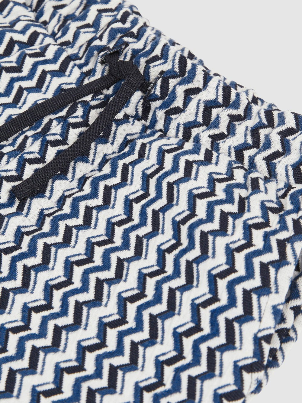 Reiss | 3-9 yrs Zig-Zag Knit Drawstring Shorts in Blue