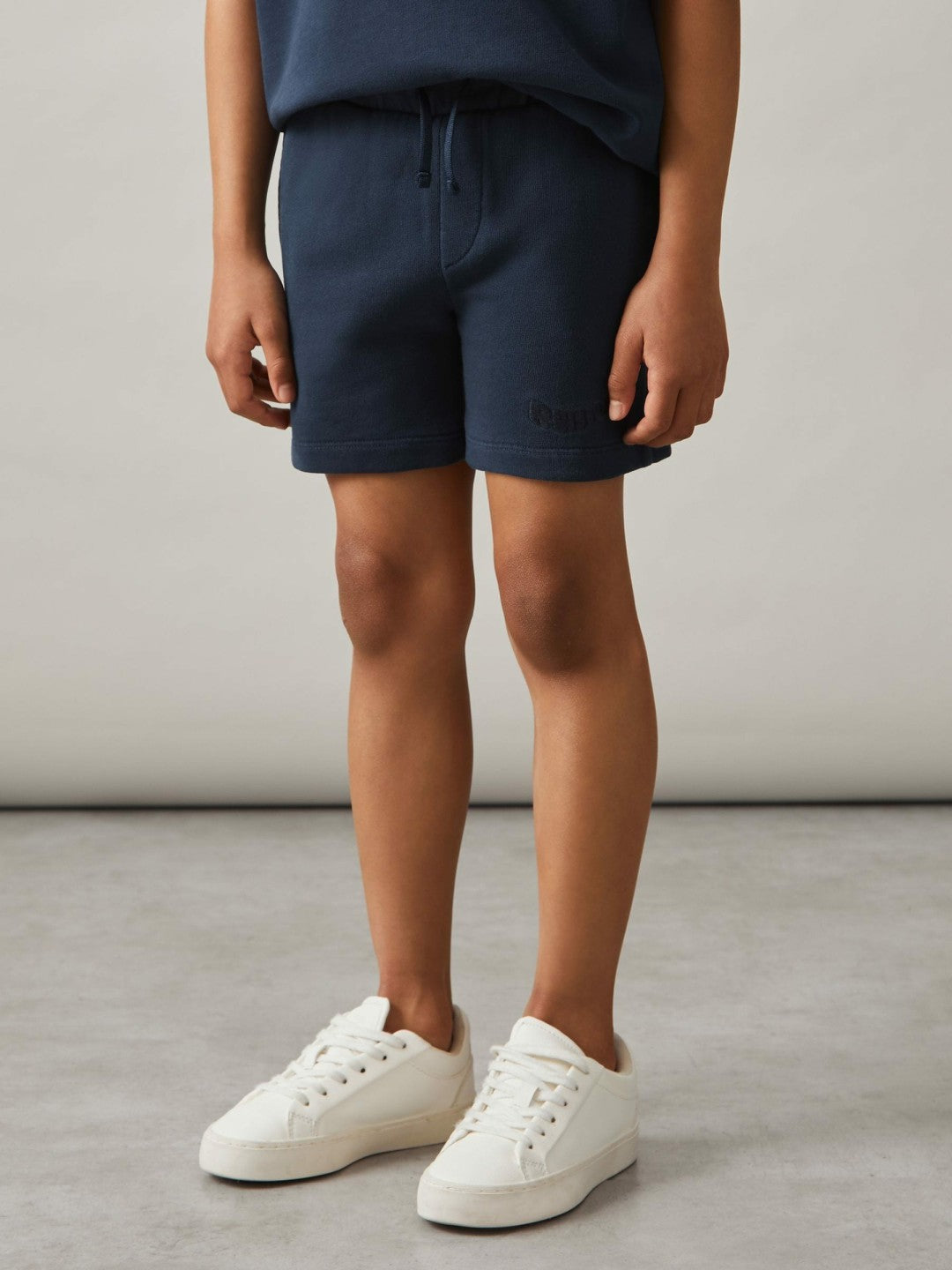 Reiss | 9-13 yrs Cotton Brand-Embroidered Shorts in Washed Navy