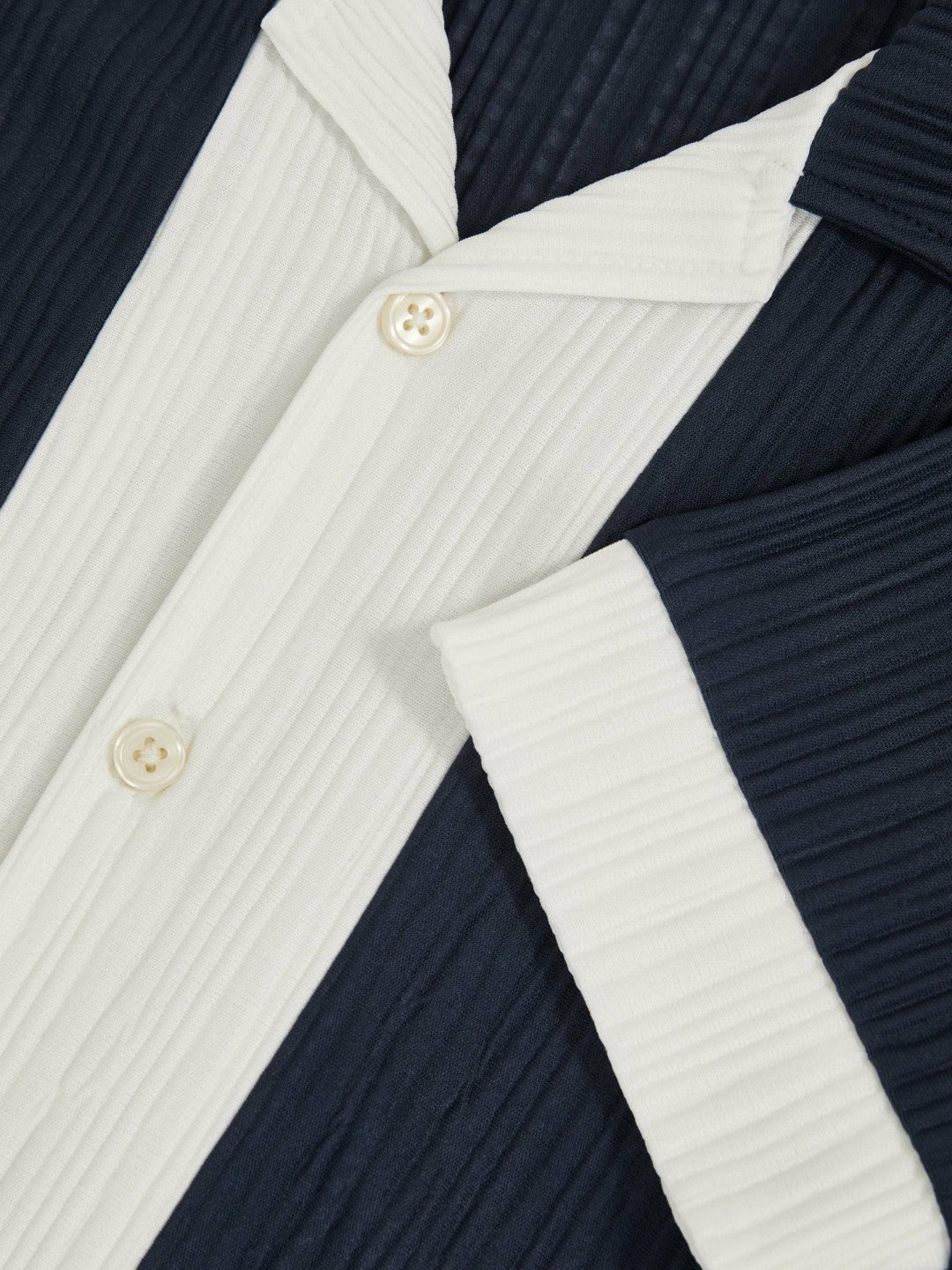 Reiss | 3-9 yrs Plissé Colour-Block Shirt in Navy/White