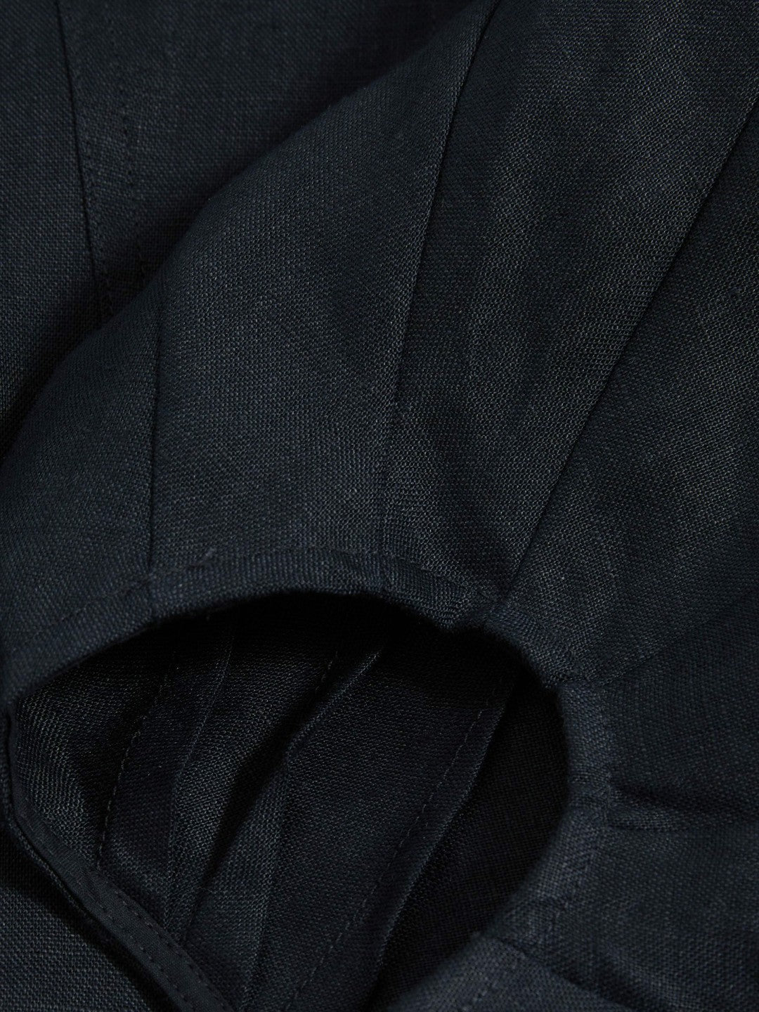 Reiss | Linen Balloon-Sleeve Top in Navy