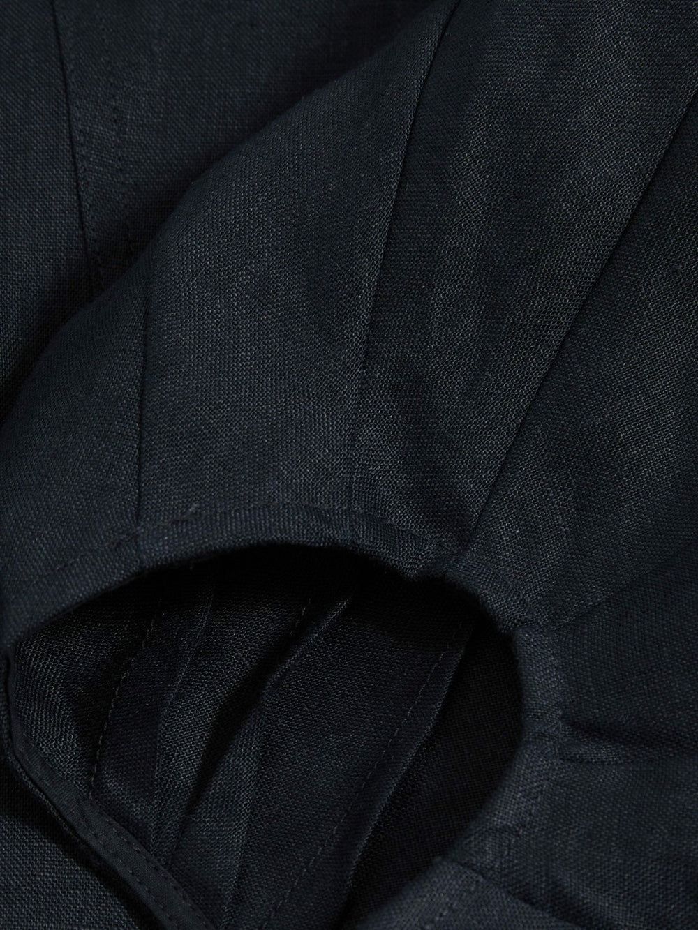Reiss | Linen Balloon-Sleeve Top in Navy