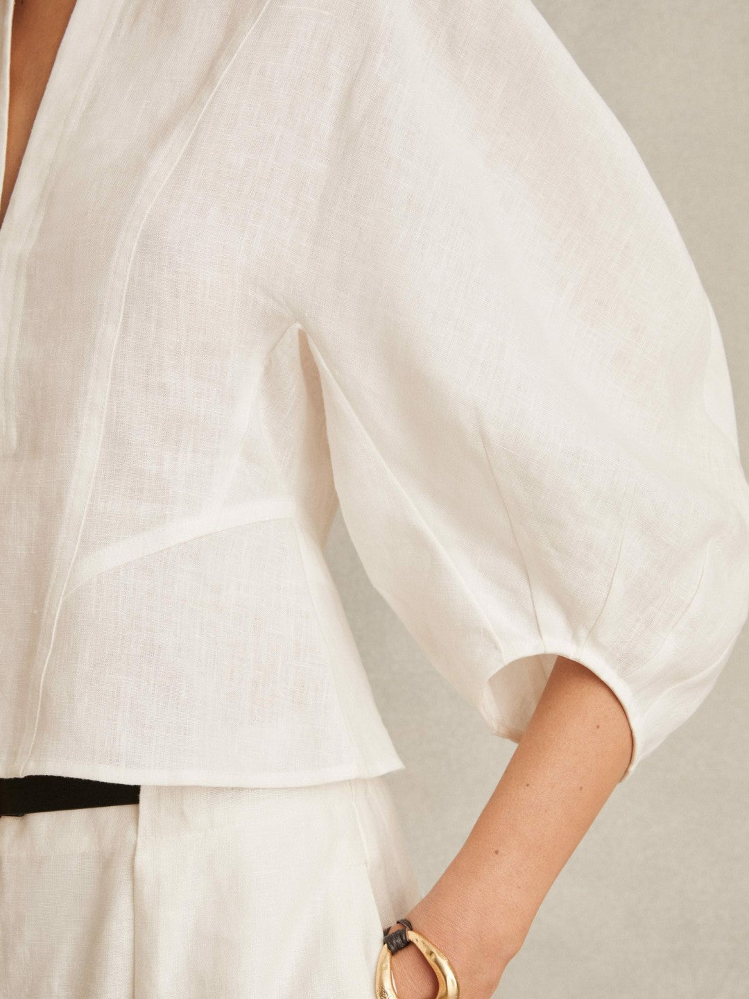 Reiss | Linen Balloon-Sleeve Top in Ivory