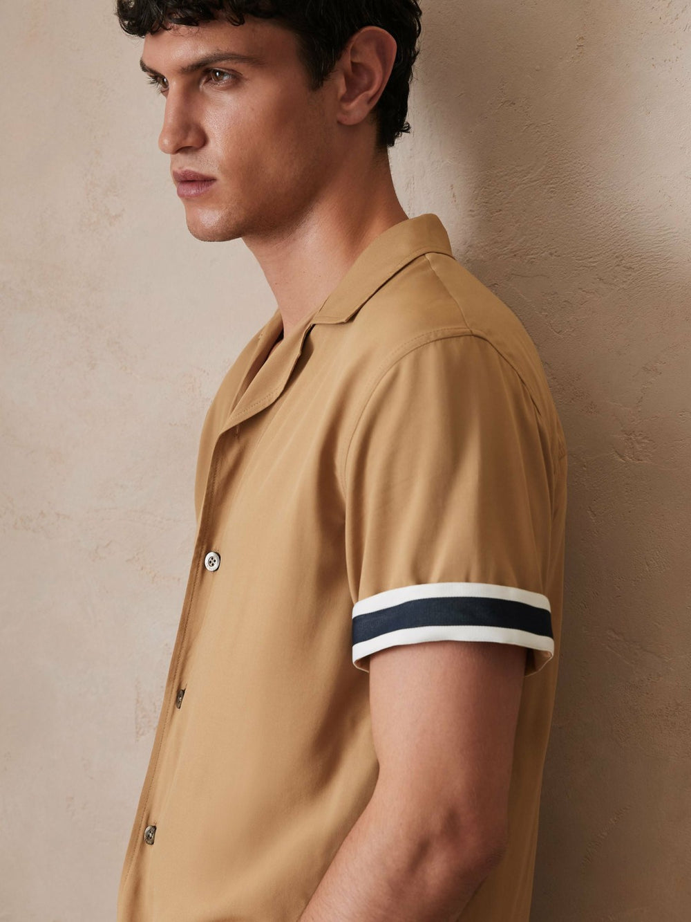 Reiss | | Ché Stripe-Cuff Shirt in Camel