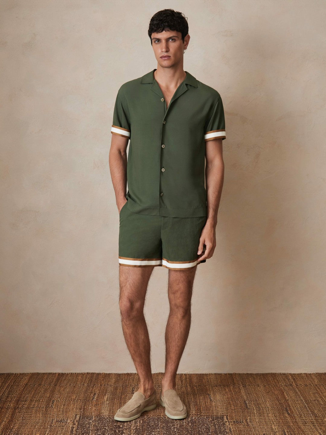 Reiss | | Ché Stripe-Cuff Shirt in Pine Green