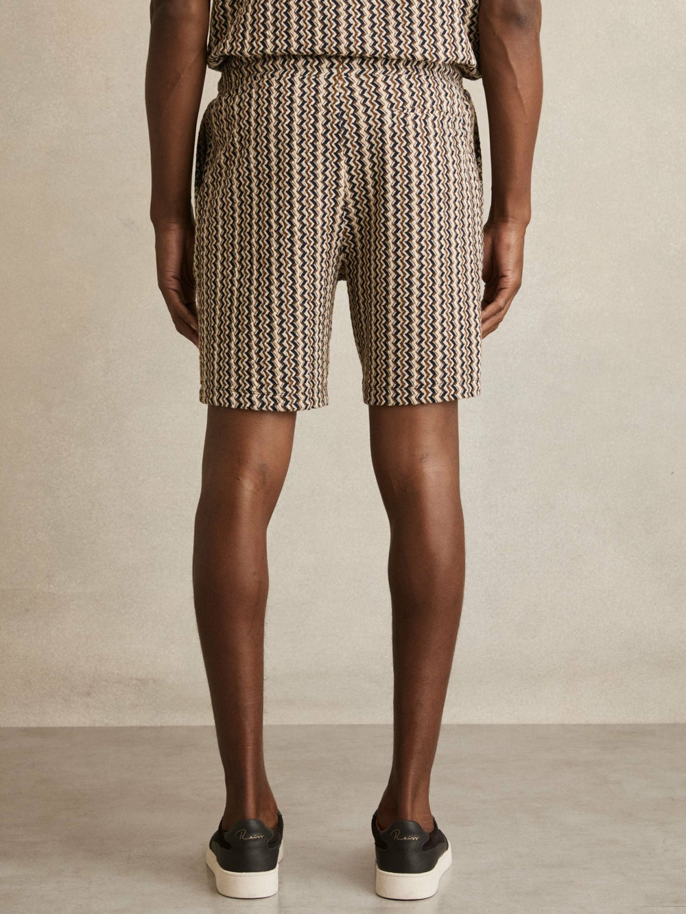 Reiss | Zig-Zag Knit Drawstring Shorts in Tobacco Brown