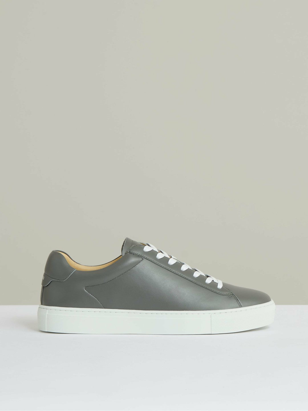 Reiss | Leather Low-Top Trainers in Graphite Grey