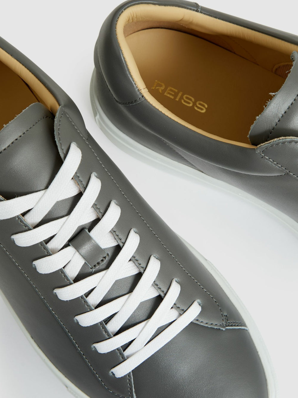 Reiss | Leather Low-Top Trainers in Graphite Grey