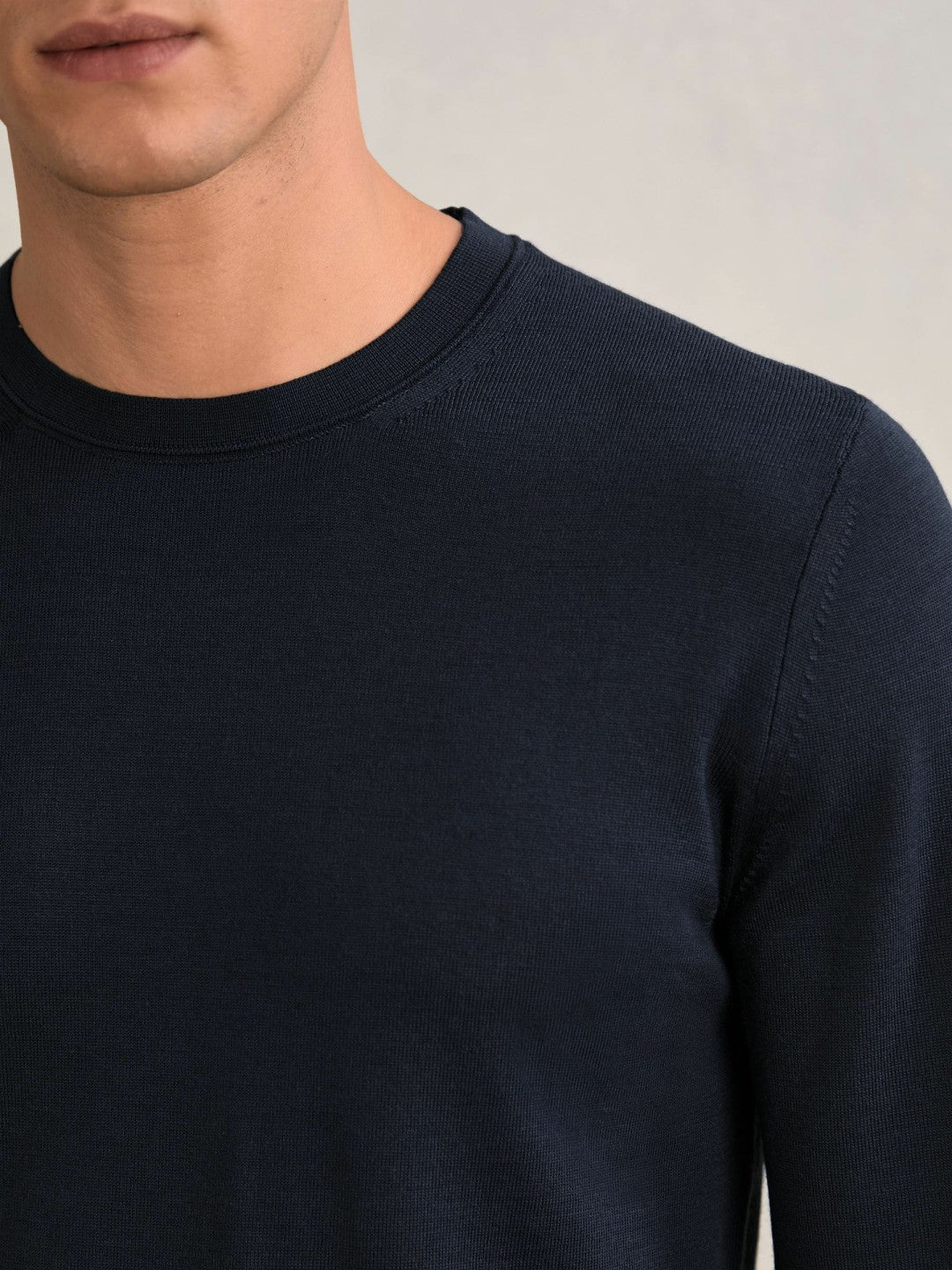 Reiss | Merino Wool Crew Neck Jumper in Midnight Navy