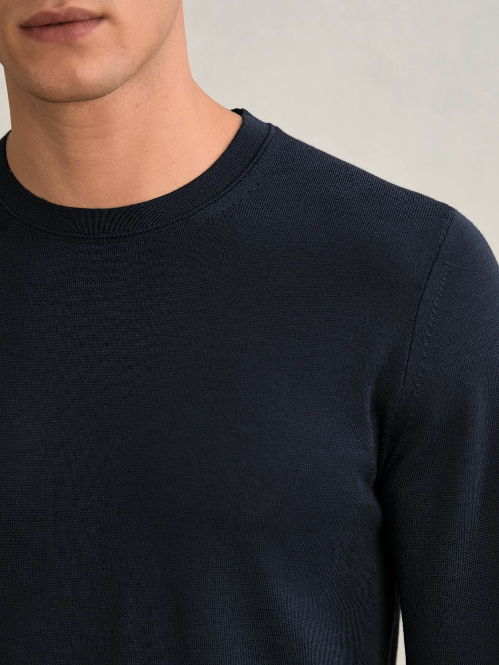 Reiss | Merino Wool Crew Neck Jumper in Midnight Navy