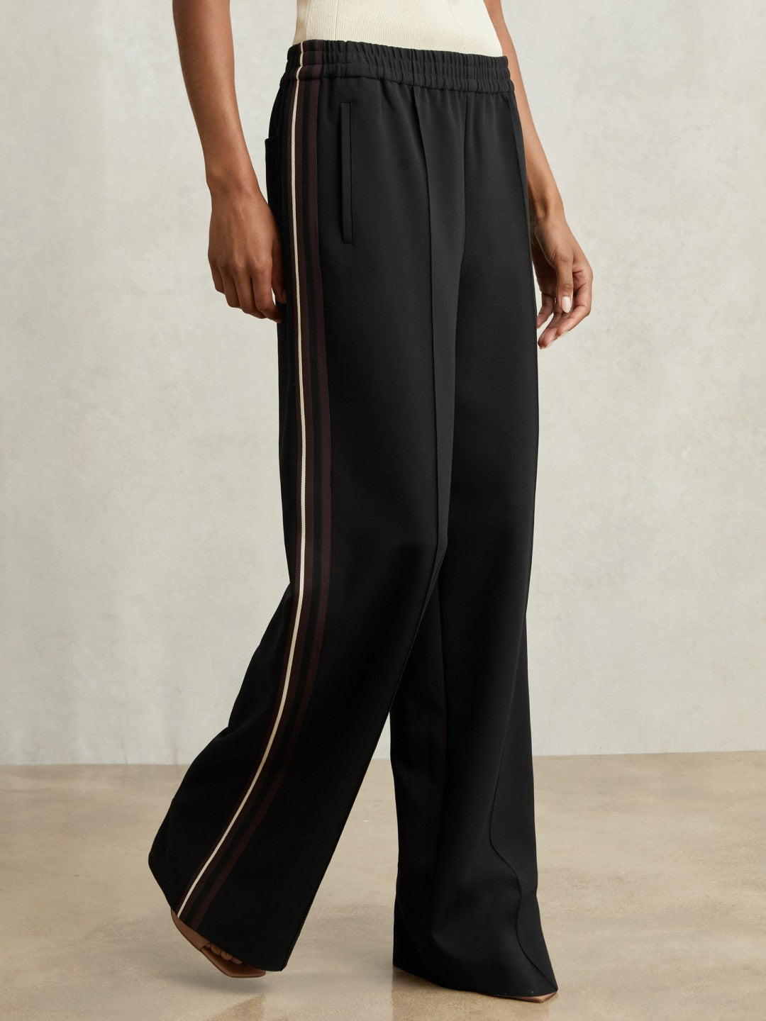 Reiss | Petite Side-Stripe Wide-Leg Trousers in Black
