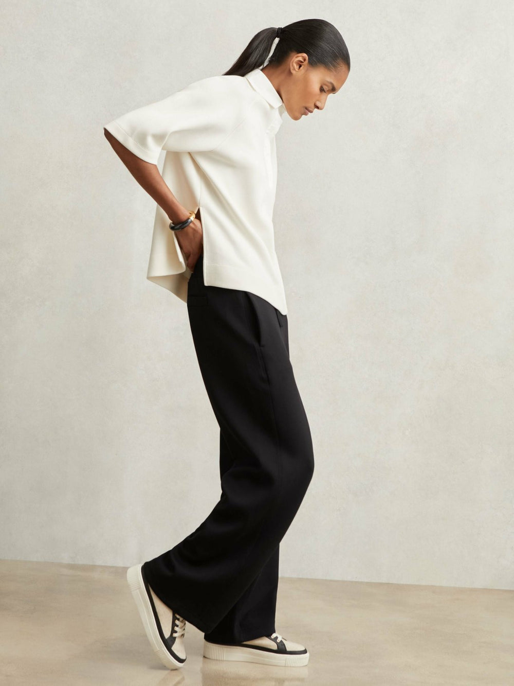 Reiss | Petite Wide-Leg Interlock Drawstring Joggers in Black