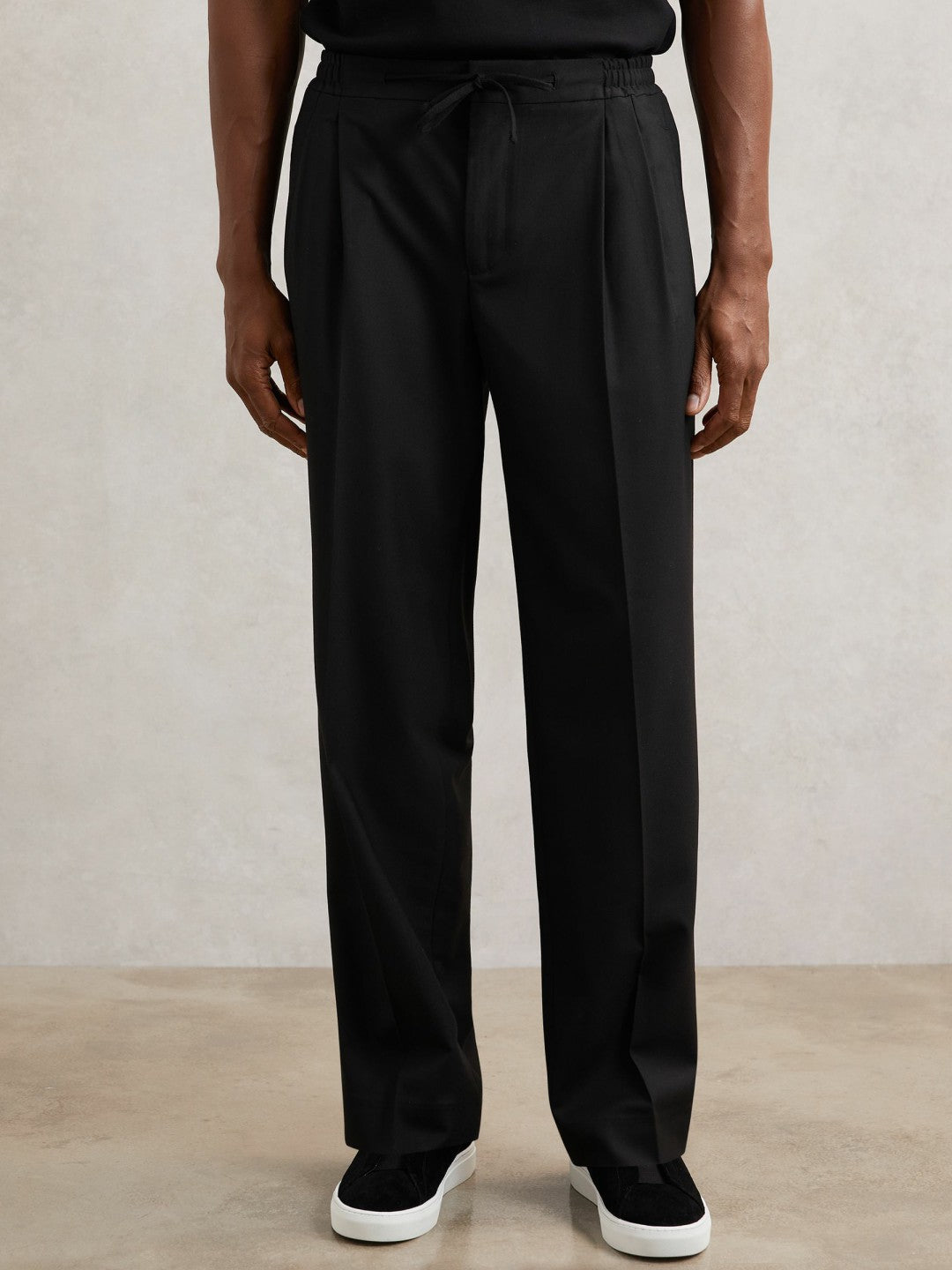 Reiss | Relaxed-Fit Twill Drawstring Trousers in Black