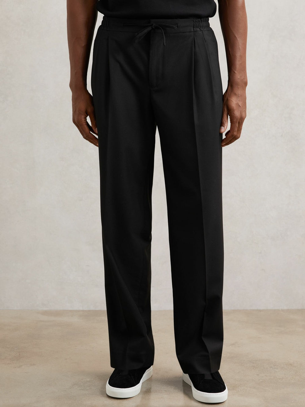 Reiss | Relaxed-Fit Twill Drawstring Trousers in Black