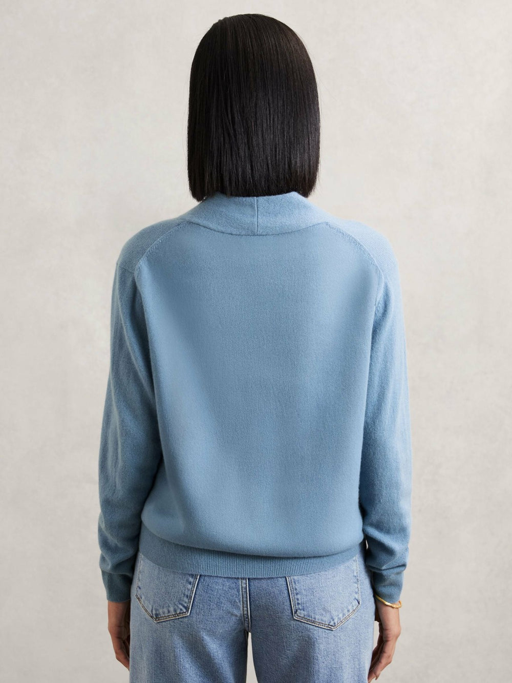 Reiss | Cashmere V-Neck Jumper in Blue