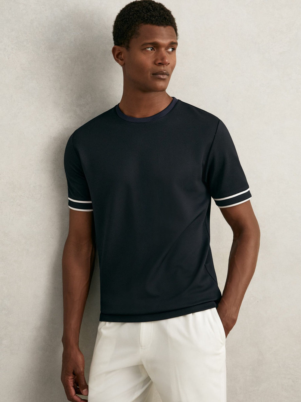 Reiss | Textured Crew-Neck Tipped T-Shirt in Navy Blue