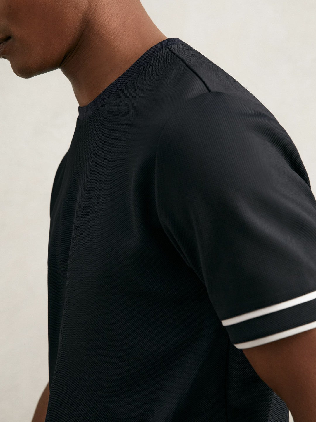 Reiss | Textured Crew-Neck Tipped T-Shirt in Navy Blue