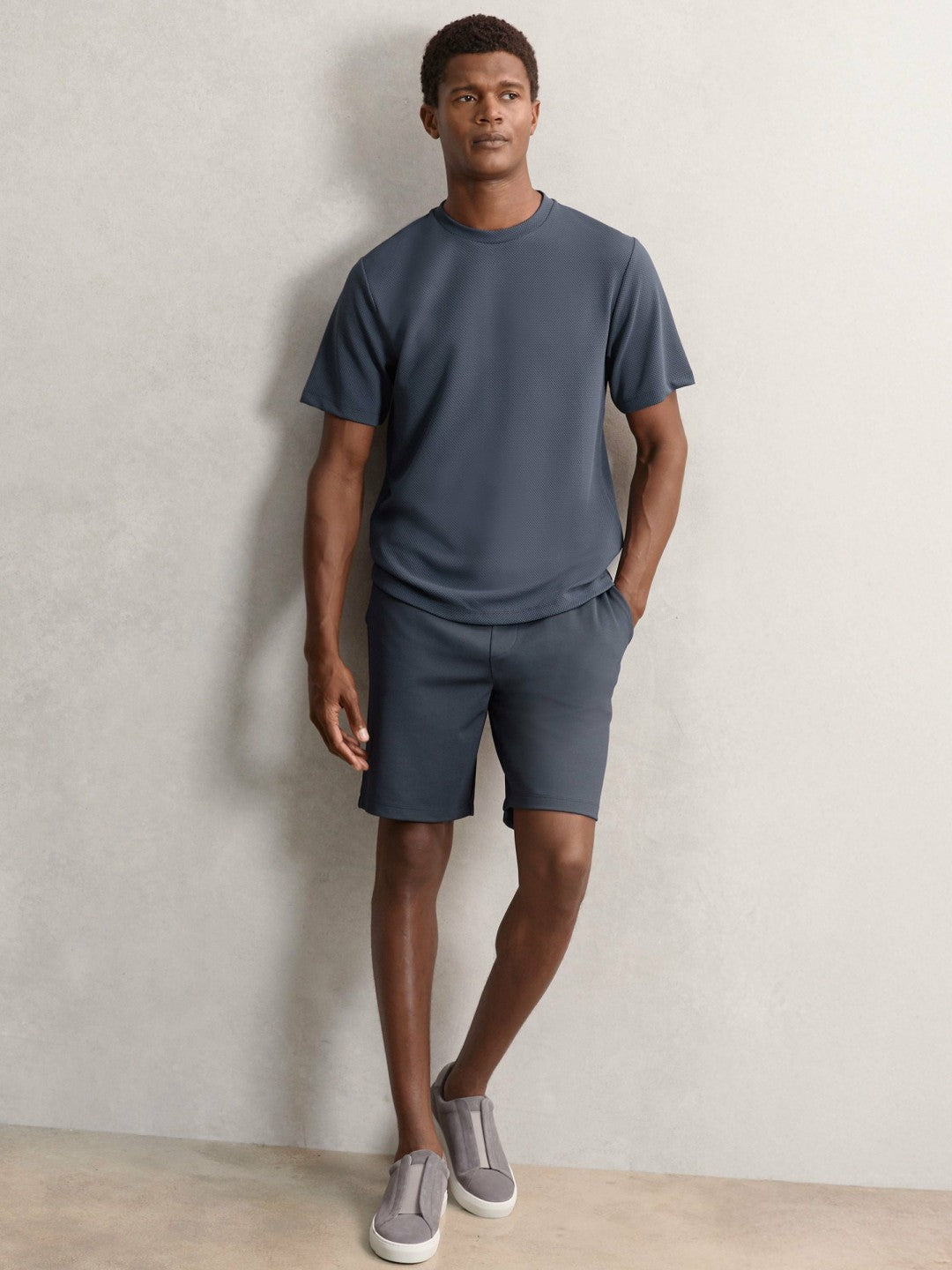 Reiss | Textured Crew-Neck T-Shirt in Airforce Blue