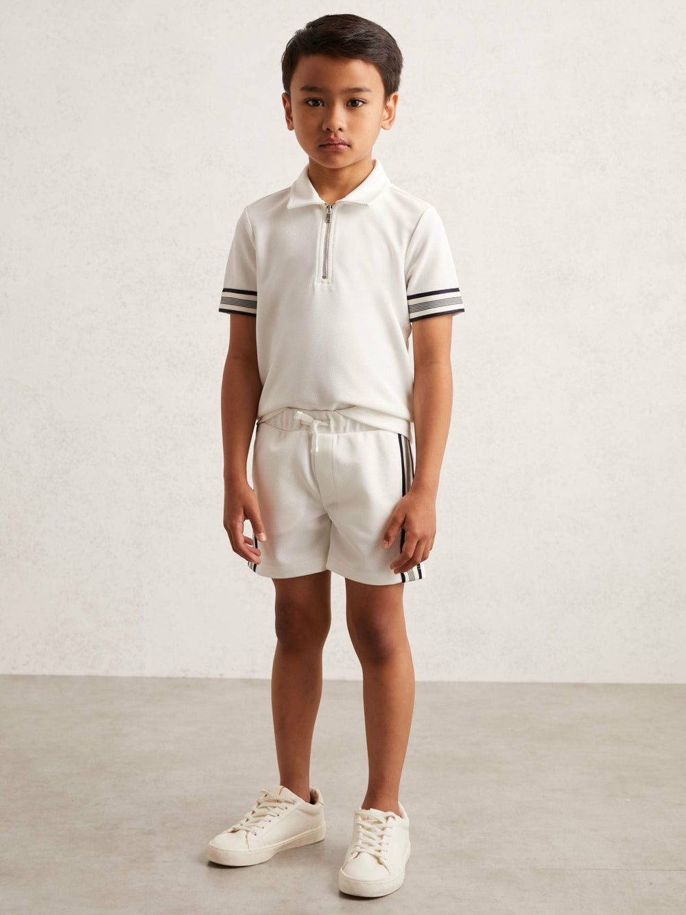 Reiss | 9-13 yrs Side Stripe Textured Shorts in White