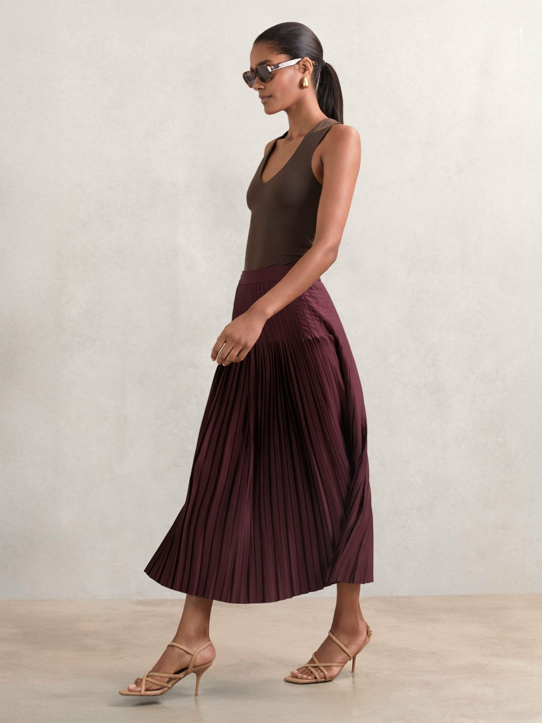 Reiss | Pleated Midi Skirt in Burgundy
