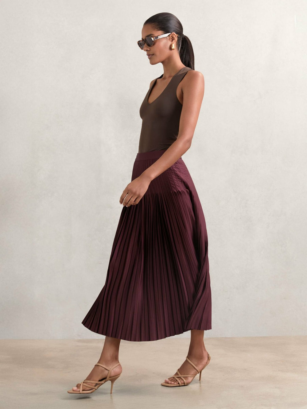 Reiss | Pleated Midi Skirt in Burgundy